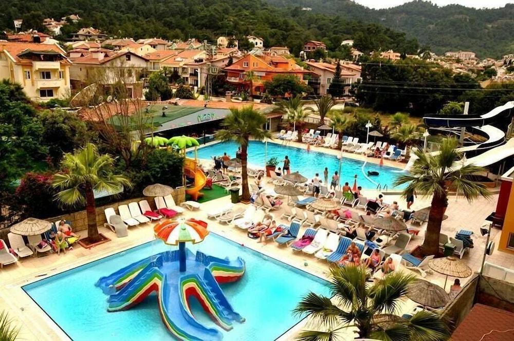 Club Alpina Hotell Marmaris Exteriör bild