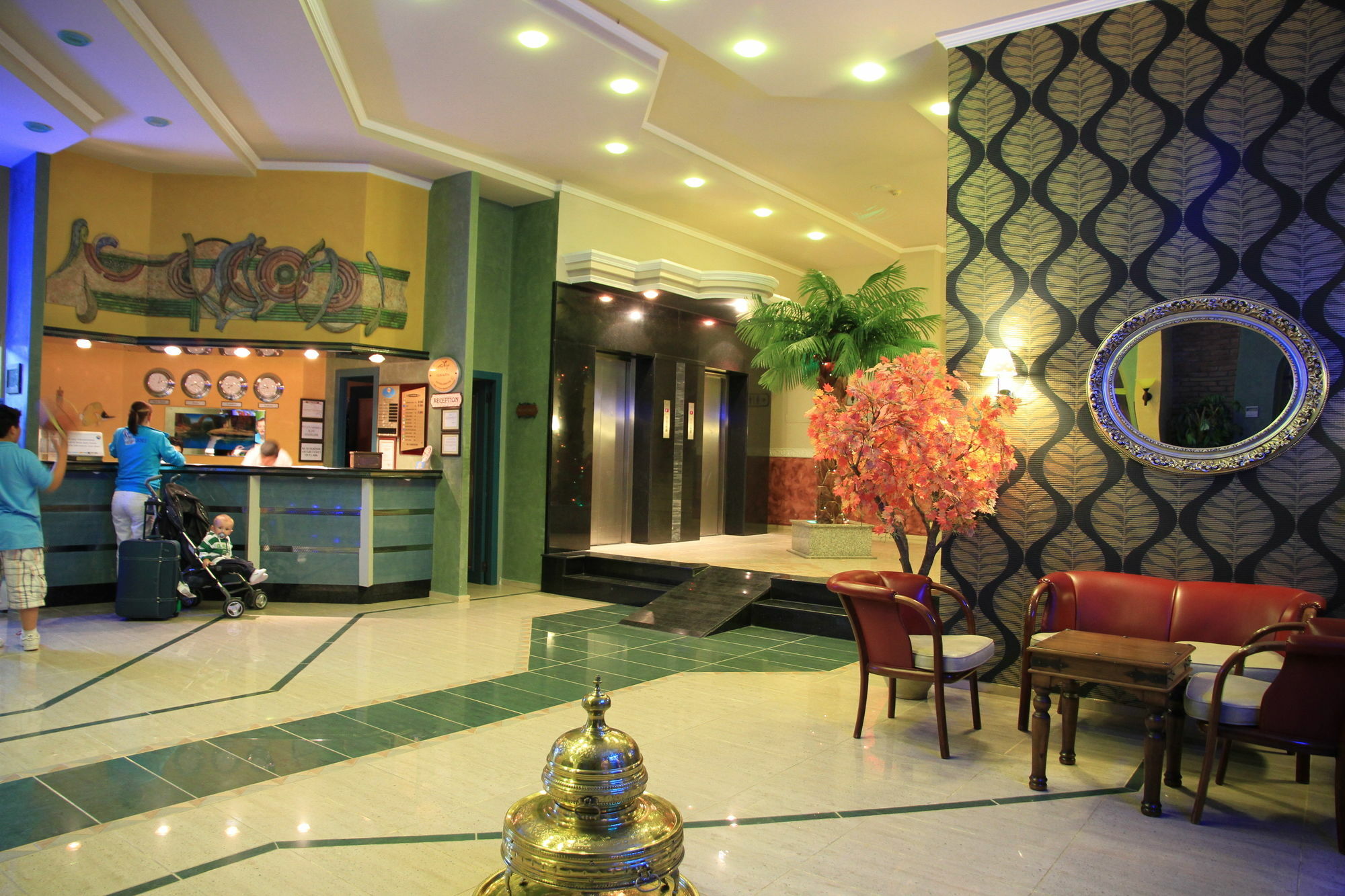 Club Alpina Hotell Marmaris Exteriör bild