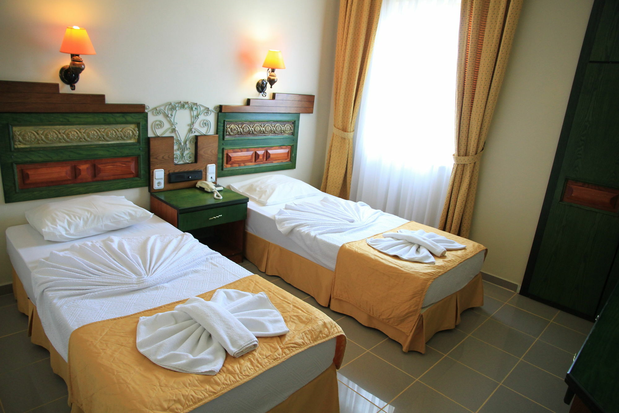 Club Alpina Hotell Marmaris Exteriör bild